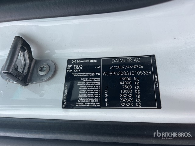 2017 Mercedes-Benz Actros 1833 (Inoperable) Van Truck - Цельнометаллический фургон: фото 2 2017 Mercedes-Benz Actros 1833 (Inoperable) Van Truck - Цельнометаллический фургон: фото 2