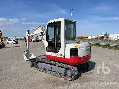 TAKEUCHI TB150C - Гусеничный экскаватор: фото 2 TAKEUCHI TB150C - Гусеничный экскаватор: фото 2
