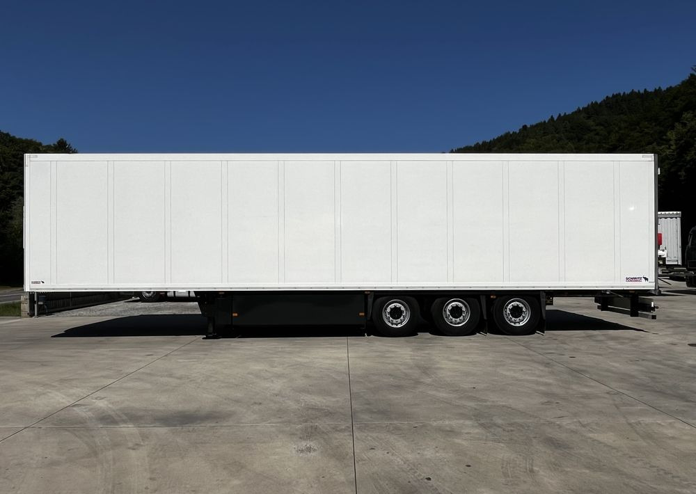 Schmitz Cargobull Chłodnia // 2010 Rok // 2 osie podnoszone // Doppelstock // Kosz paletowy // - Полуприцеп-рефрижератор: фото 5 Schmitz Cargobull Chłodnia // 2010 Rok // 2 osie podnoszone // Doppelstock // Kosz paletowy // - Полуприцеп-рефрижератор: фото 5