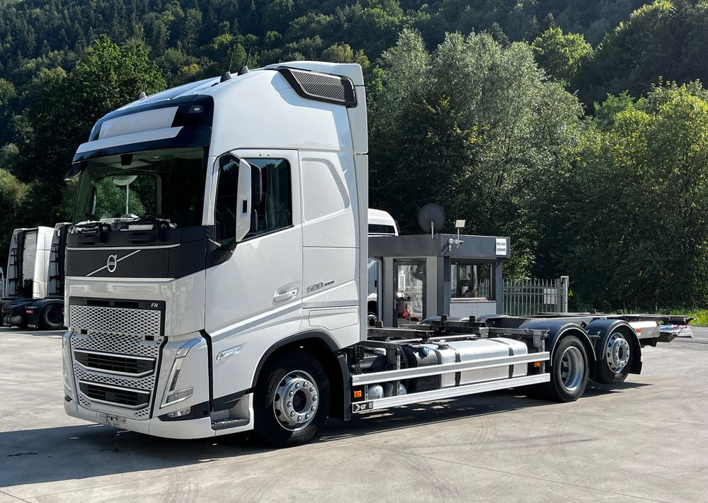 Volvo FH500 BDF 6x2 // Dolny zaczep // Euro 6 motor ! // New Face // XXL Cab // - Грузовик-шасси: фото 1 Volvo FH500 BDF 6x2 // Dolny zaczep // Euro 6 motor ! // New Face // XXL Cab // - Грузовик-шасси: фото 1