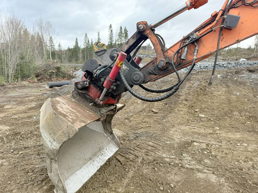 Гусеничный экскаватор Doosan DX 140 LCR: фото 9