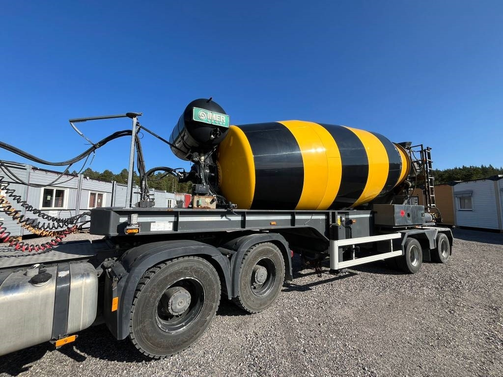Mercedes-Benz Arocs 6X4 AMT BT 220 semi-trailer concrete mixer - Тягач, Полуприцеп бетоносмеситель: фото 4 Mercedes-Benz Arocs 6X4 AMT BT 220 semi-trailer concrete mixer - Тягач, Полуприцеп бетоносмеситель: фото 4