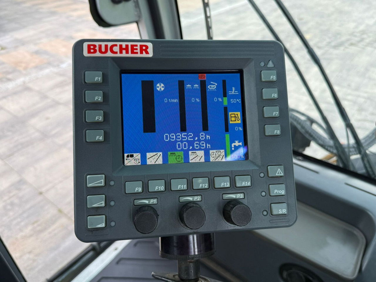 Подметально-уборочная машина Bucher CityCat 2020 Zamiatarka 3 szczotki Klimatyzacja Ka mera cofania: фото 12