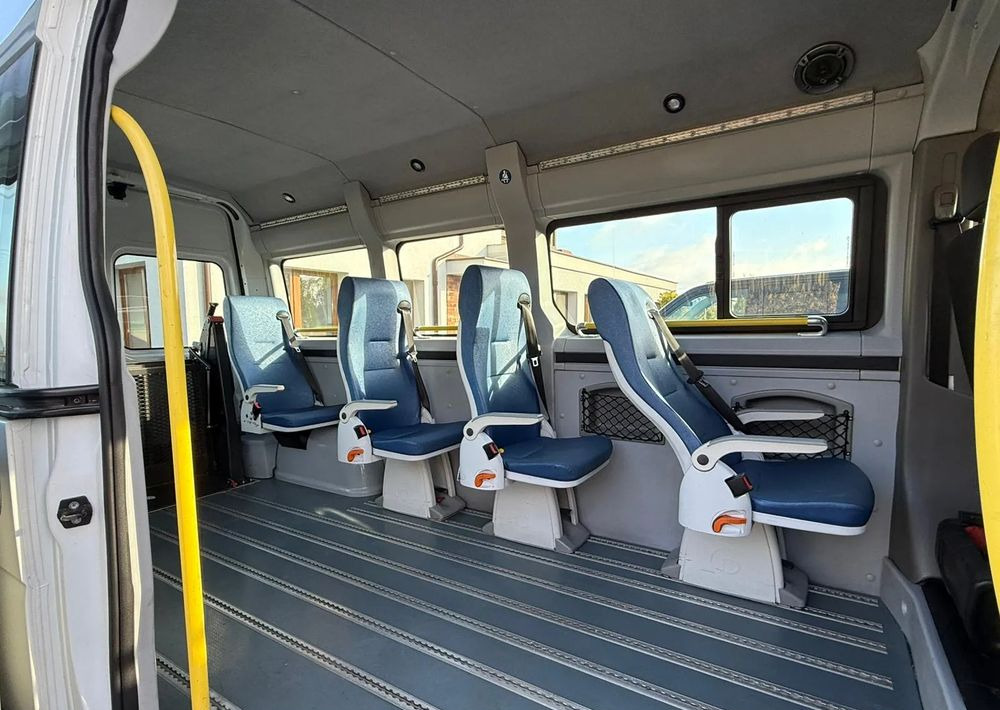 Грузопассажирский фургон Renault Master: фото 11 Грузопассажирский фургон Renault Master: фото 11