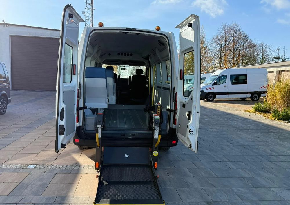 Грузопассажирский фургон Renault Master: фото 13 Грузопассажирский фургон Renault Master: фото 13