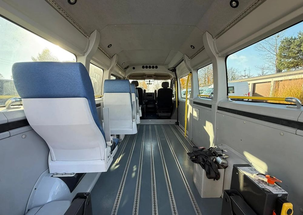 Грузопассажирский фургон Renault Master: фото 14 Грузопассажирский фургон Renault Master: фото 14