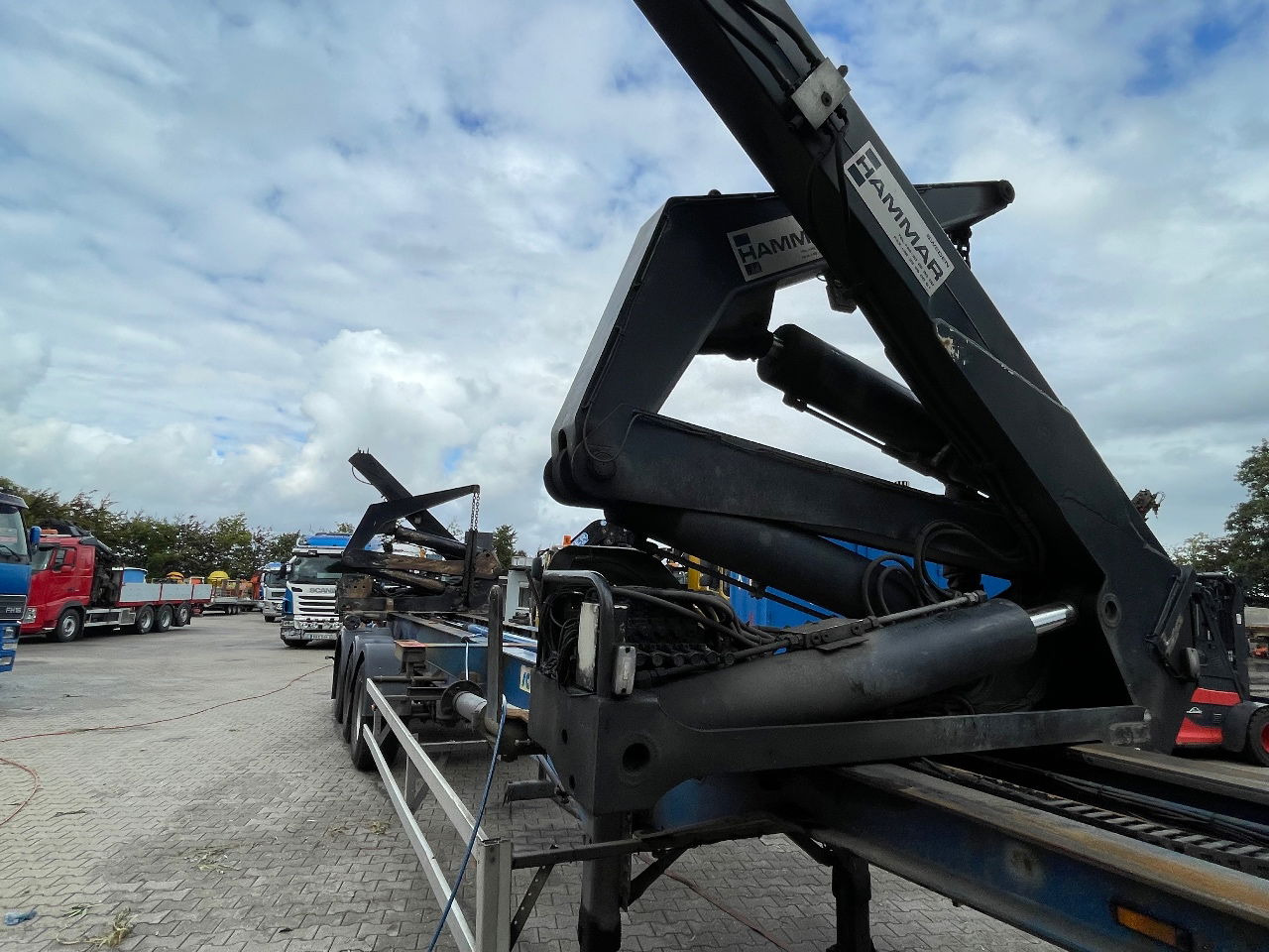 Hammar 151 HS side loader - Полуприцеп-контейнеровоз/ Сменный кузов: фото 5 Hammar 151 HS side loader - Полуприцеп-контейнеровоз/ Сменный кузов: фото 5