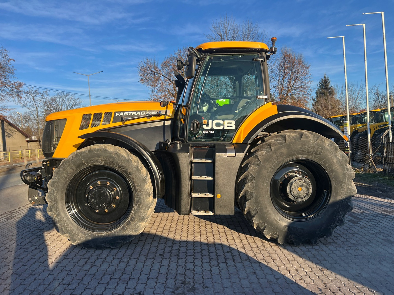 JCB Fastrac 8310 - Трактор: фото 2 JCB Fastrac 8310 - Трактор: фото 2