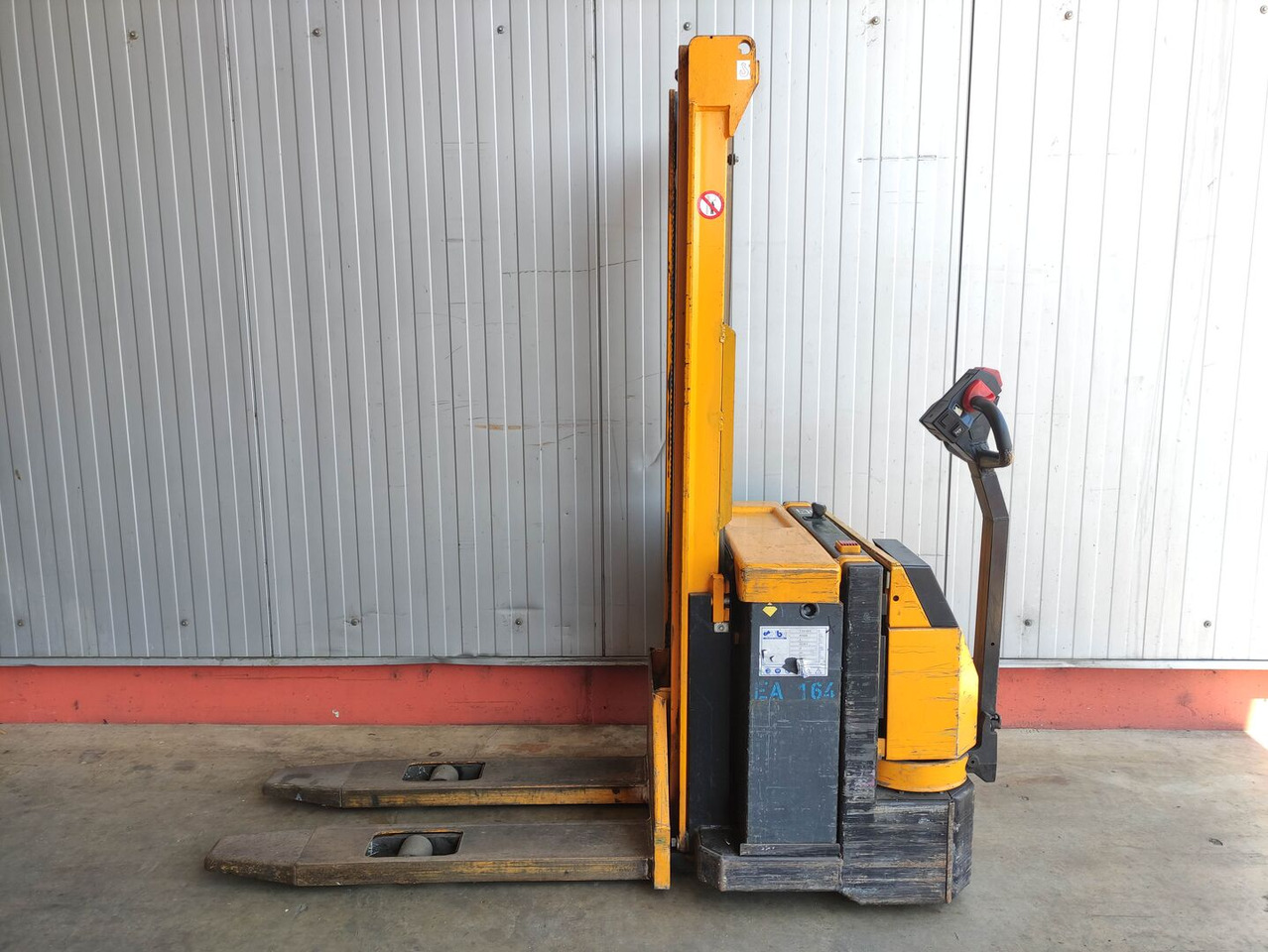 Jungheinrich EJC A 12.5 - Штабелер: фото 1 Jungheinrich EJC A 12.5 - Штабелер: фото 1