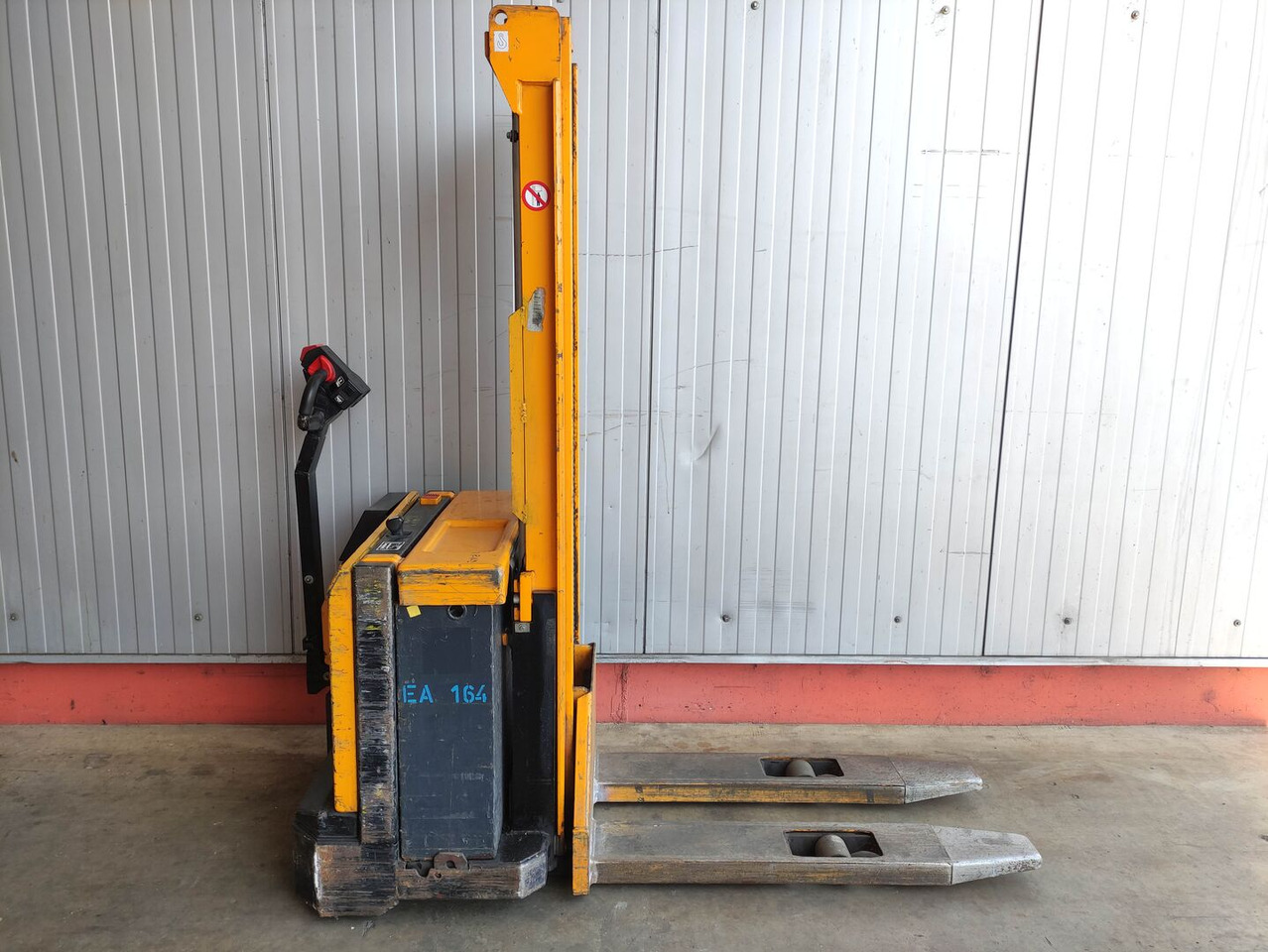 Jungheinrich EJC A 12.5 - Штабелер: фото 2 Jungheinrich EJC A 12.5 - Штабелер: фото 2