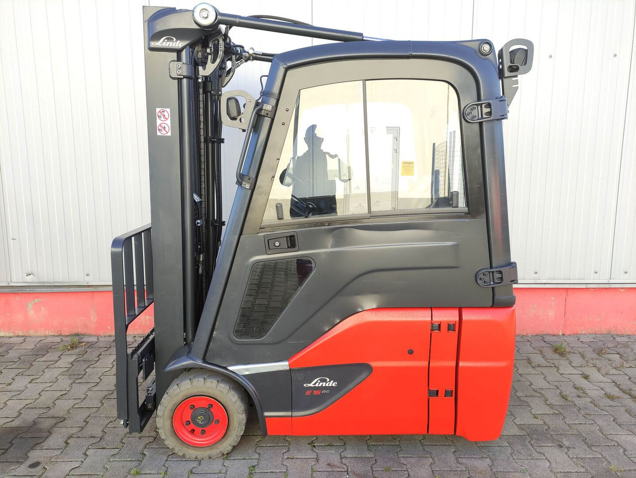 Linde E16-02-386 EVO - Электропогрузчик: фото 1 Linde E16-02-386 EVO - Электропогрузчик: фото 1
