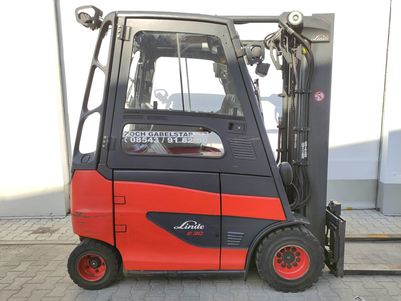 Linde E30H-01-600-387 - Электропогрузчик: фото 2 Linde E30H-01-600-387 - Электропогрузчик: фото 2