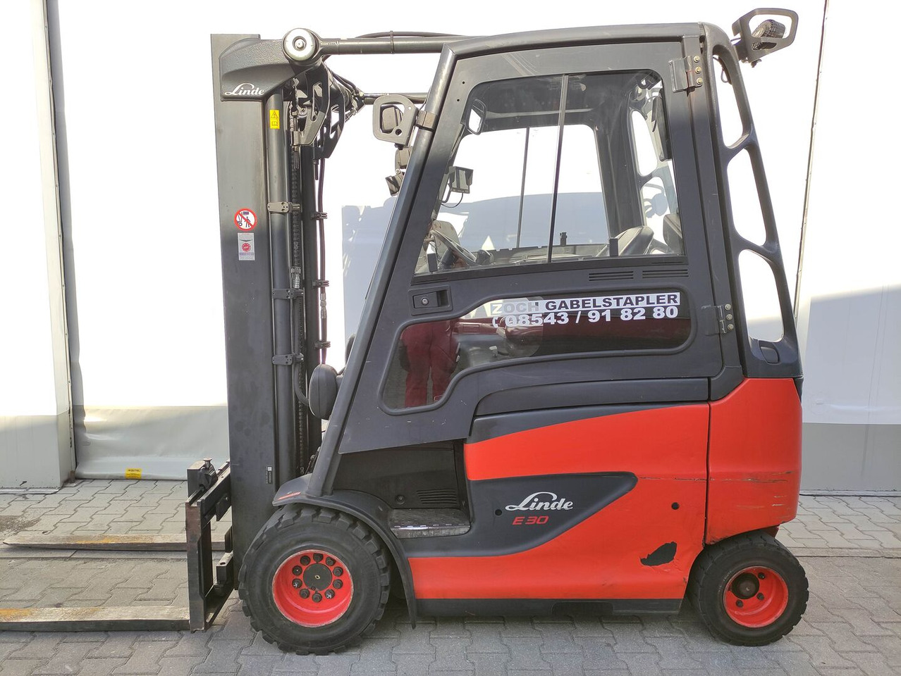 Linde E30H-01-600-387 - Электропогрузчик: фото 1 Linde E30H-01-600-387 - Электропогрузчик: фото 1