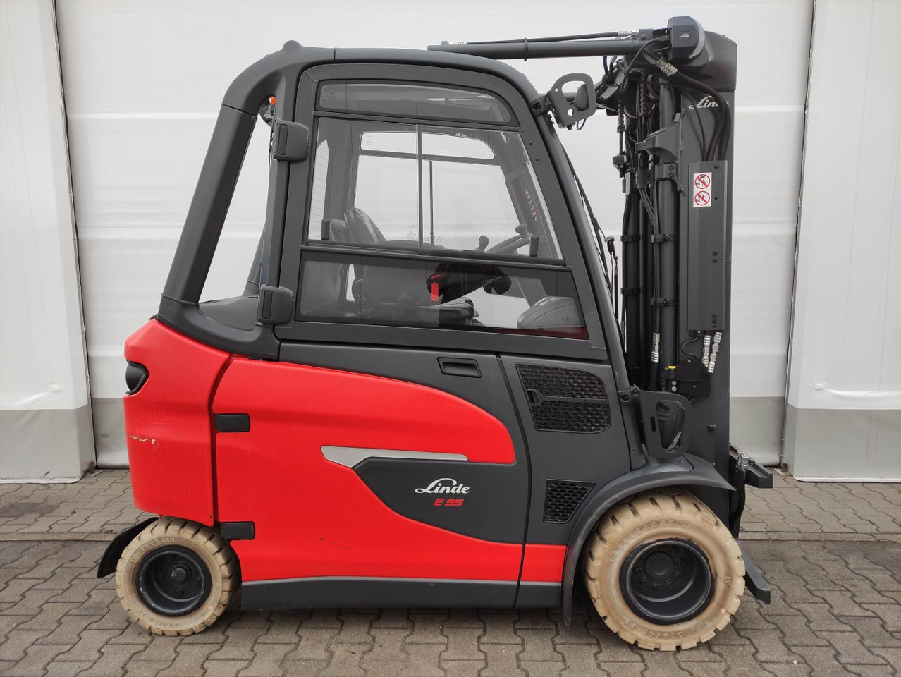 Linde E35HL-1252 - Электропогрузчик: фото 2 Linde E35HL-1252 - Электропогрузчик: фото 2