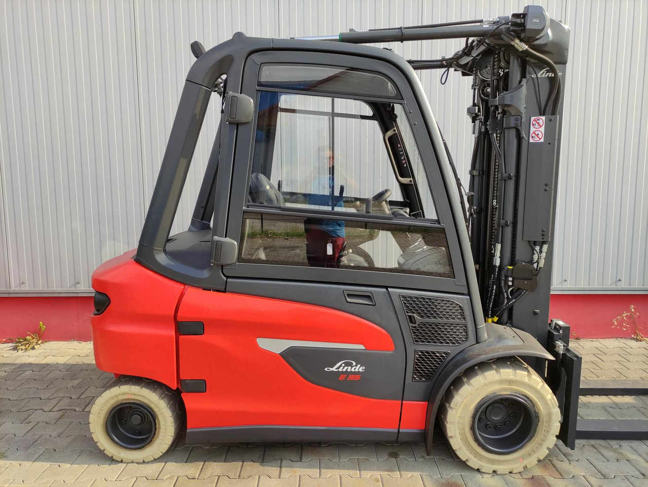 Linde E35L-01-1252 *inkl. Batterie NEU* - Электропогрузчик: фото 2 Linde E35L-01-1252 *inkl. Batterie NEU* - Электропогрузчик: фото 2