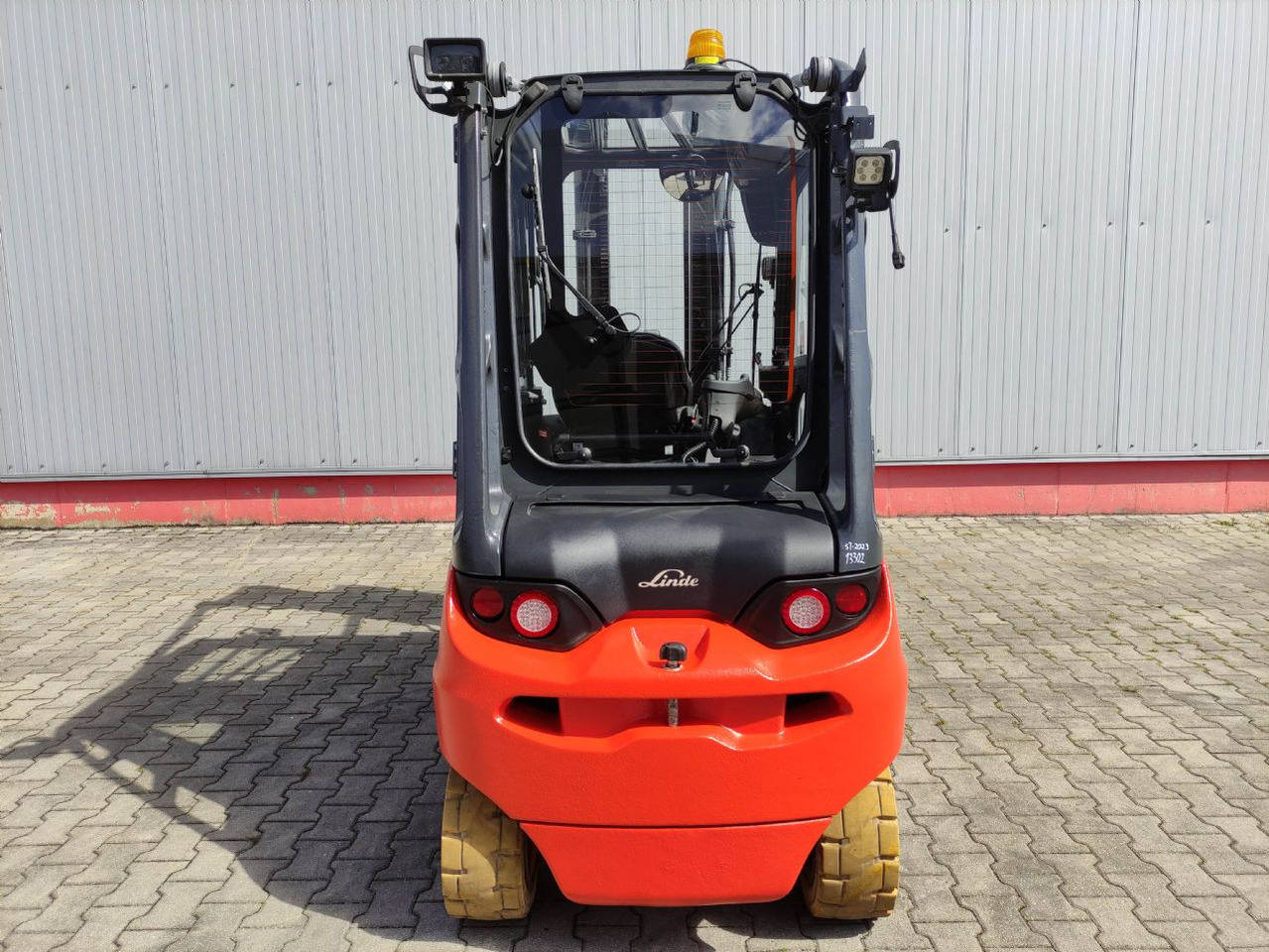 Linde E35L-01-387 - Электропогрузчик: фото 4 Linde E35L-01-387 - Электропогрузчик: фото 4