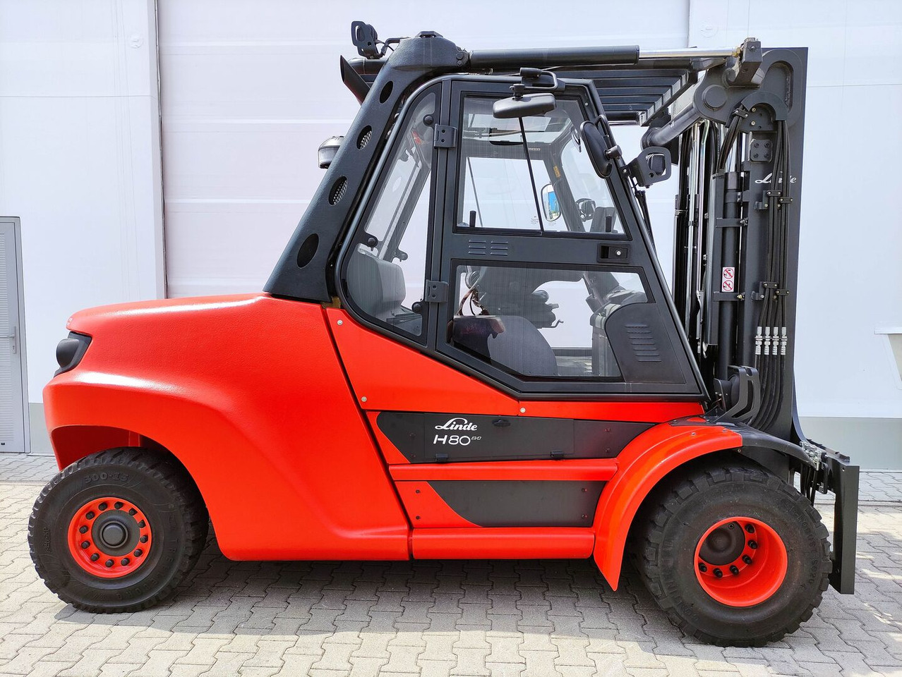 Linde H80D-03/1100-396 EVO (LACK, UVV & KDD NEU) - Дизельный погрузчик: фото 2 Linde H80D-03/1100-396 EVO (LACK, UVV & KDD NEU) - Дизельный погрузчик: фото 2