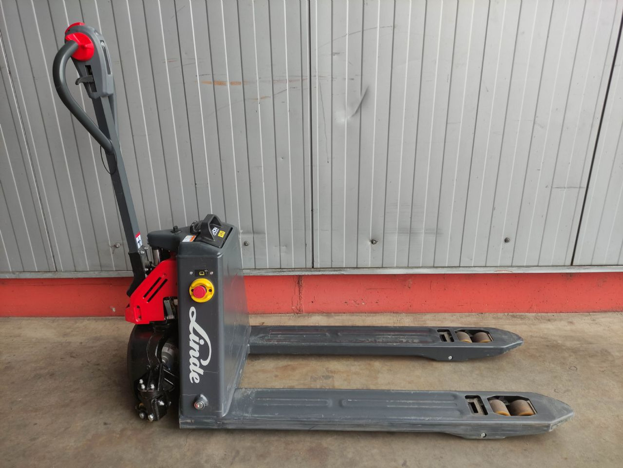 Linde MT15C - Тележка: фото 2 Linde MT15C - Тележка: фото 2