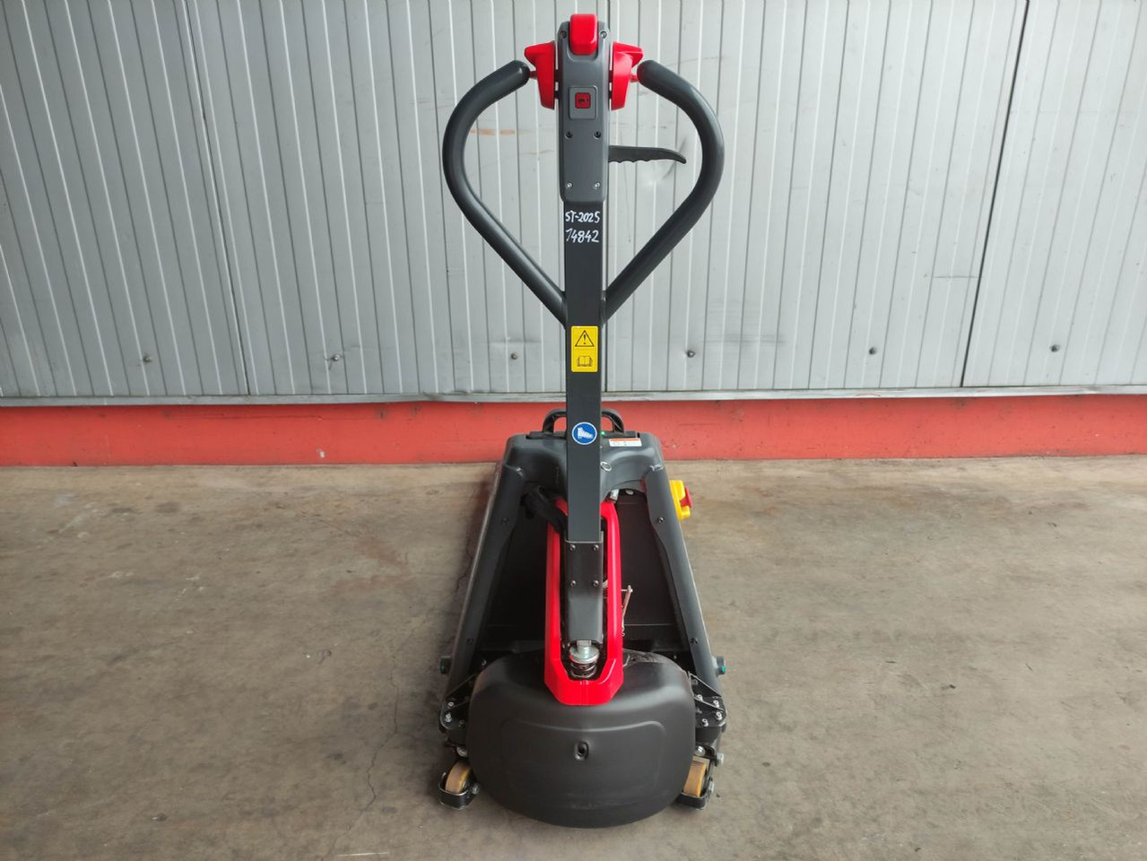 Linde MT15C - Тележка: фото 4 Linde MT15C - Тележка: фото 4