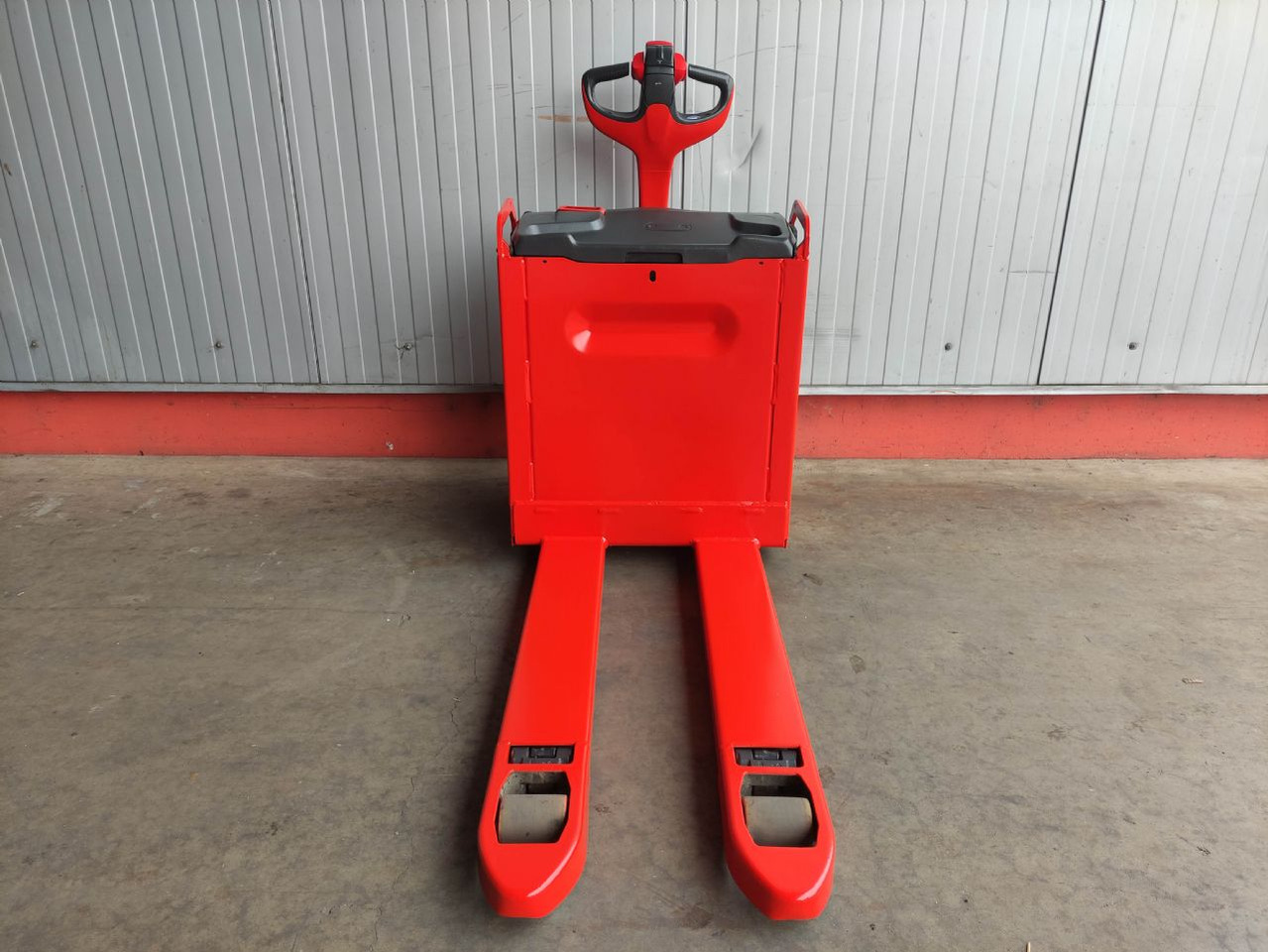 Linde T16-1152 (LACK NEU) - Тележка: фото 3 Linde T16-1152 (LACK NEU) - Тележка: фото 3