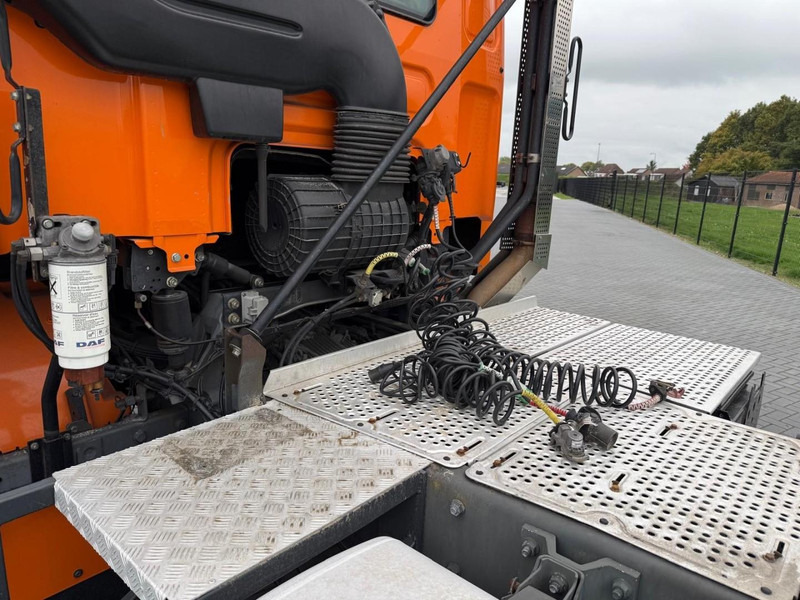 Тягач DAF FT CF85 AUTOMAAT, GOEDE CONDITIE, 1X TANK, 1X BED, 875.000 KM.: фото 16 Тягач DAF FT CF85 AUTOMAAT, GOEDE CONDITIE, 1X TANK, 1X BED, 875.000 KM.: фото 16