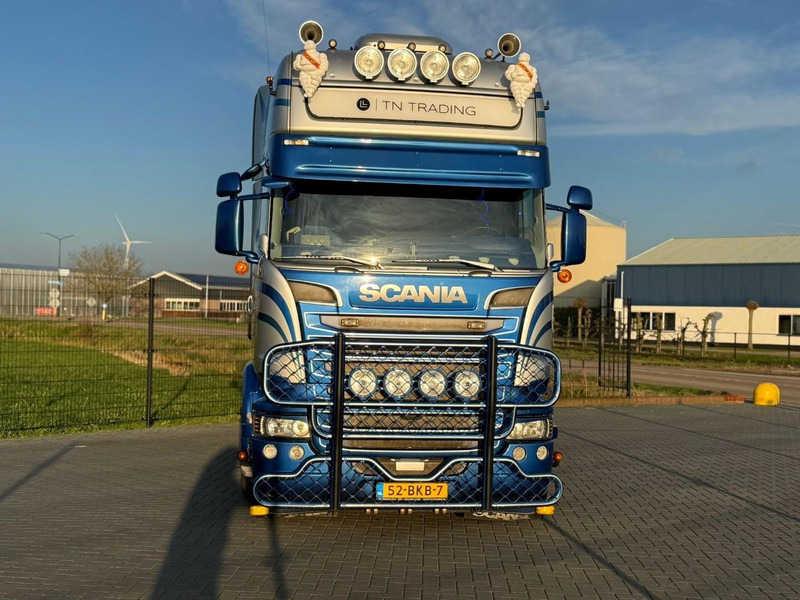 Scania R450 SHOW TRUCK, FULL AIR, SPECIAL INTERIOR, RETARDER, PTO. - Тягач: фото 2 Scania R450 SHOW TRUCK, FULL AIR, SPECIAL INTERIOR, RETARDER, PTO. - Тягач: фото 2