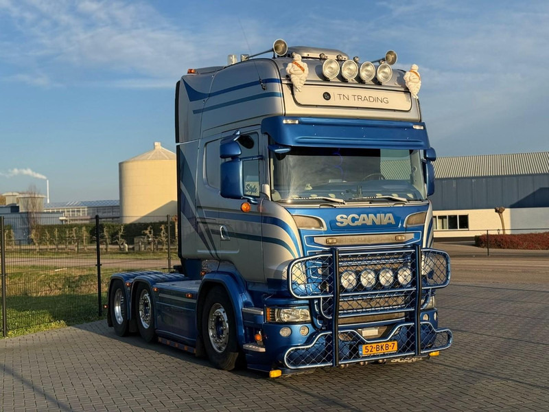 Scania R450 SHOW TRUCK, FULL AIR, SPECIAL INTERIOR, RETARDER, PTO. - Тягач: фото 1 Scania R450 SHOW TRUCK, FULL AIR, SPECIAL INTERIOR, RETARDER, PTO. - Тягач: фото 1