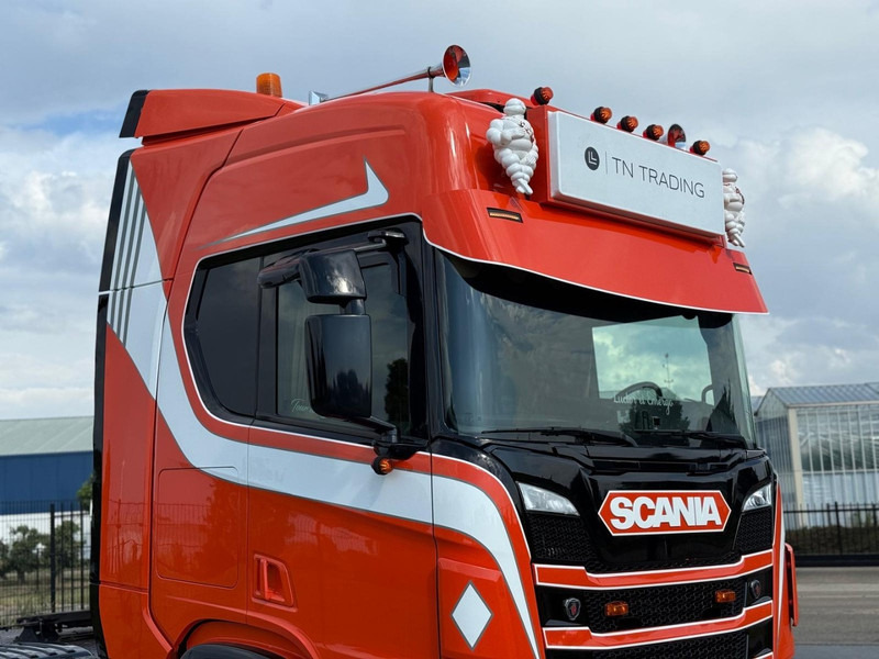 Scania R500 SHOWTRUCK, VOLLUCHT, PTO/HYDRAULIEK, RETARDER, 6X2/4. - Тягач: фото 3 Scania R500 SHOWTRUCK, VOLLUCHT, PTO/HYDRAULIEK, RETARDER, 6X2/4. - Тягач: фото 3