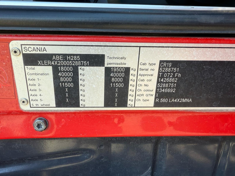 Тягач Scania R560 V8 RETARDER, FULL SPOILER, STEEL/AIR, LEATHER, 2 TANKS.: фото 19