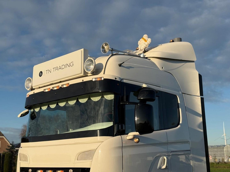 Тягач Scania R580 VOLLE SHOWTRUCK, VOLLUCHT, OPEN UITLAAT, INTERIEUR.: фото 7 Тягач Scania R580 VOLLE SHOWTRUCK, VOLLUCHT, OPEN UITLAAT, INTERIEUR.: фото 7