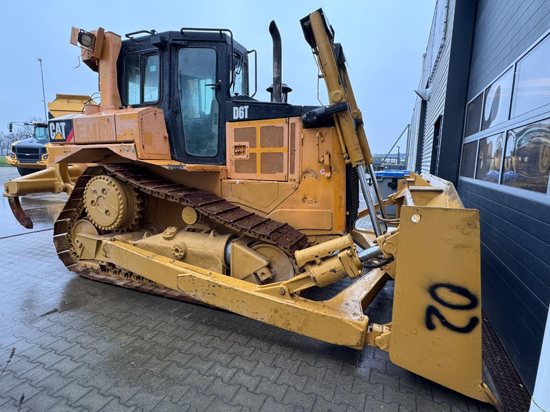 Caterpillar D6T - Бульдозер: фото 2 Caterpillar D6T - Бульдозер: фото 2