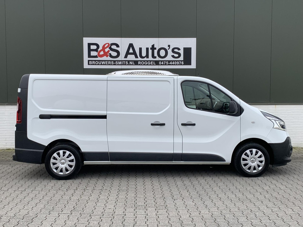 Фото интерьера 1: Фургон-рефрижератор Renault Trafic-2.0 dCi 120 T29 L2H1 Thermo King Elektrisch incl standkoeling Koelen en vriezen Airco Bluetooth Usb media