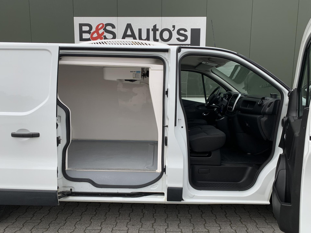 Фото интерьера 2: Фургон-рефрижератор Renault Trafic-2.0 dCi 120 T29 L2H1 Thermo King Elektrisch incl standkoeling Koelen en vriezen Airco Bluetooth Usb media