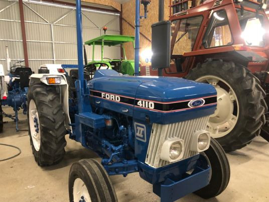 Ford 4110 tracteur à 15 000 € exo de tva - Трактор: фото 3 Ford 4110 tracteur à 15 000 € exo de tva - Трактор: фото 3