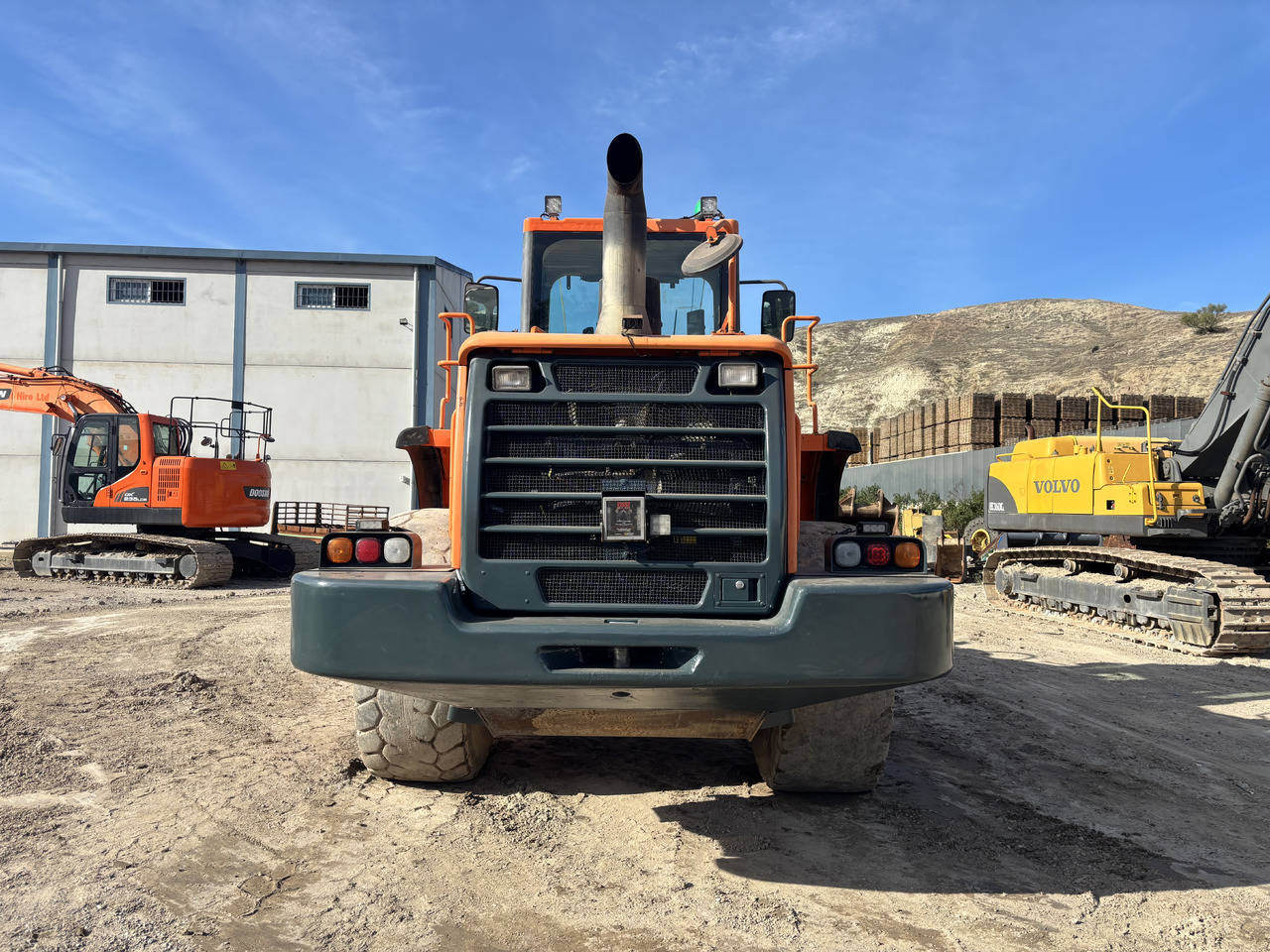 Doosan DL300 - Колёсный погрузчик: фото 4 Doosan DL300 - Колёсный погрузчик: фото 4