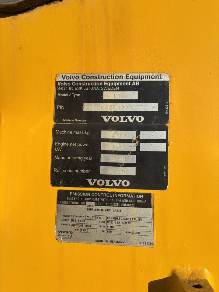 Колёсный погрузчик VOLVO L90F: фото 18