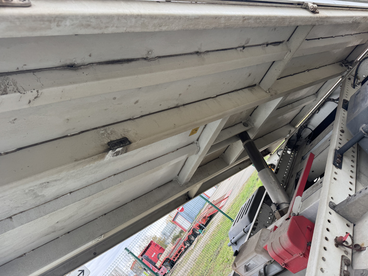 Малотоннажный самосвал Renault Master dci 165: фото 10 Малотоннажный самосвал Renault Master dci 165: фото 10