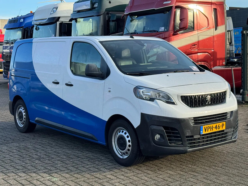 Peugeot Expert 226C 1.6 BlueHDI 115 Premium Navi / Airco / Cruise / Half leer - Легковой фургон: фото 2 Peugeot Expert 226C 1.6 BlueHDI 115 Premium Navi / Airco / Cruise / Half leer - Легковой фургон: фото 2