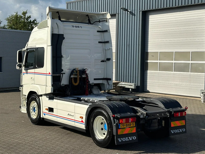 Volvo FM 450 Globe XL - Euro 6 - Full Spoiler - Smart Tacho *NL-truck* - Тягач: фото 4 Volvo FM 450 Globe XL - Euro 6 - Full Spoiler - Smart Tacho *NL-truck* - Тягач: фото 4