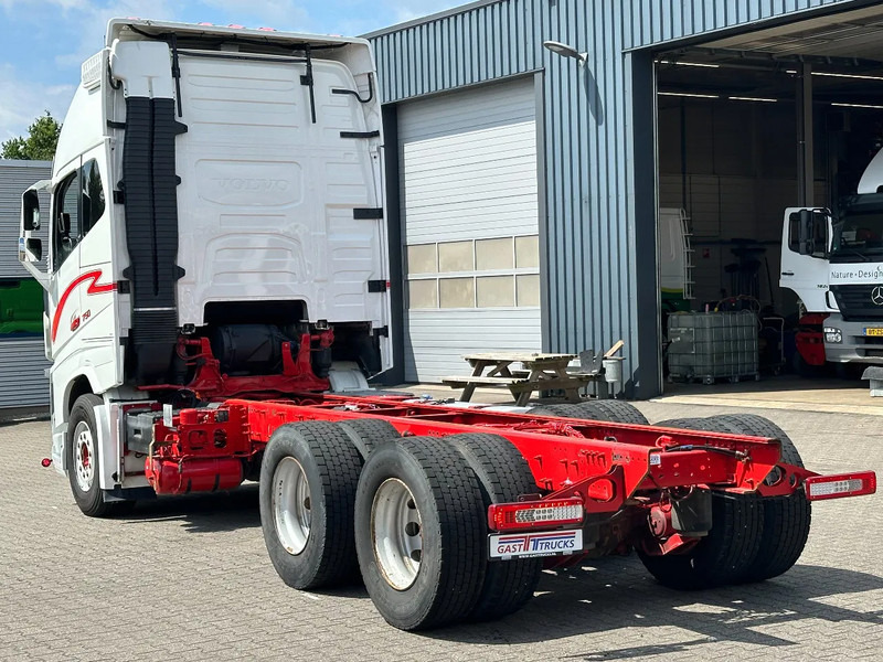 Volvo FH 16.750 6x4 Globe XL Chassis Retarder 4.30 Wb Full Air - Грузовик-шасси: фото 4 Volvo FH 16.750 6x4 Globe XL Chassis Retarder 4.30 Wb Full Air - Грузовик-шасси: фото 4