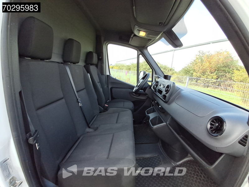 Фургон с закрытым кузовом Mercedes-Benz Sprinter 317 CDI Automatik Ladebordwand 170PS Koffer Klimaanlage Kamera Euro6 Möbelkasten A/C: фото 9
