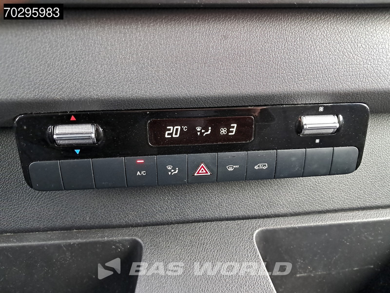 Фургон с закрытым кузовом Mercedes-Benz Sprinter 317 CDI Automatik Ladebordwand 170PS Koffer Klimaanlage Kamera Euro6 Möbelkasten A/C: фото 17