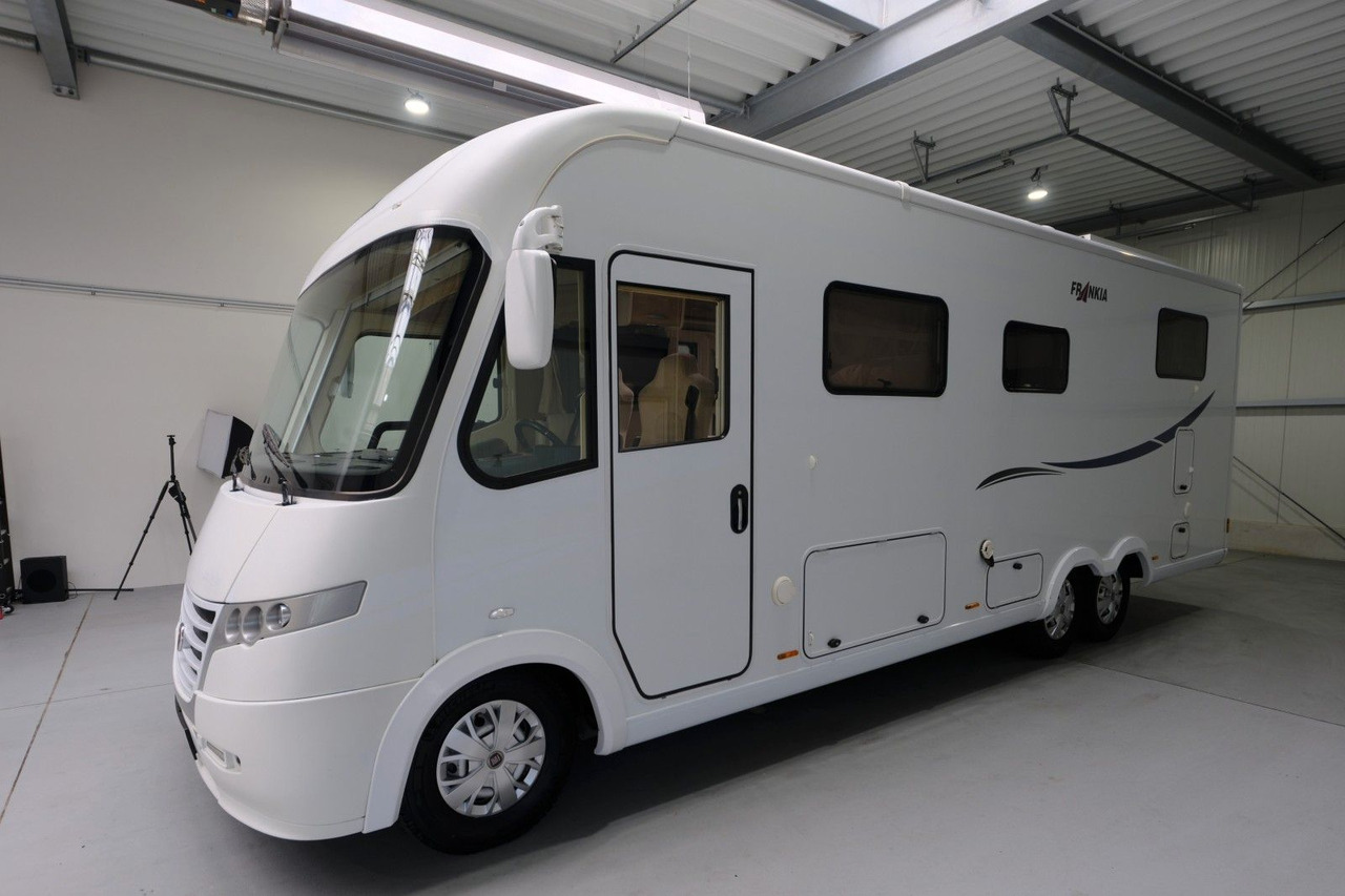 Frankia I 840 QD/Automatik/Festbett+Hubbett/TOP - Интегрированный автодом: фото 2 Frankia I 840 QD/Automatik/Festbett+Hubbett/TOP - Интегрированный автодом: фото 2