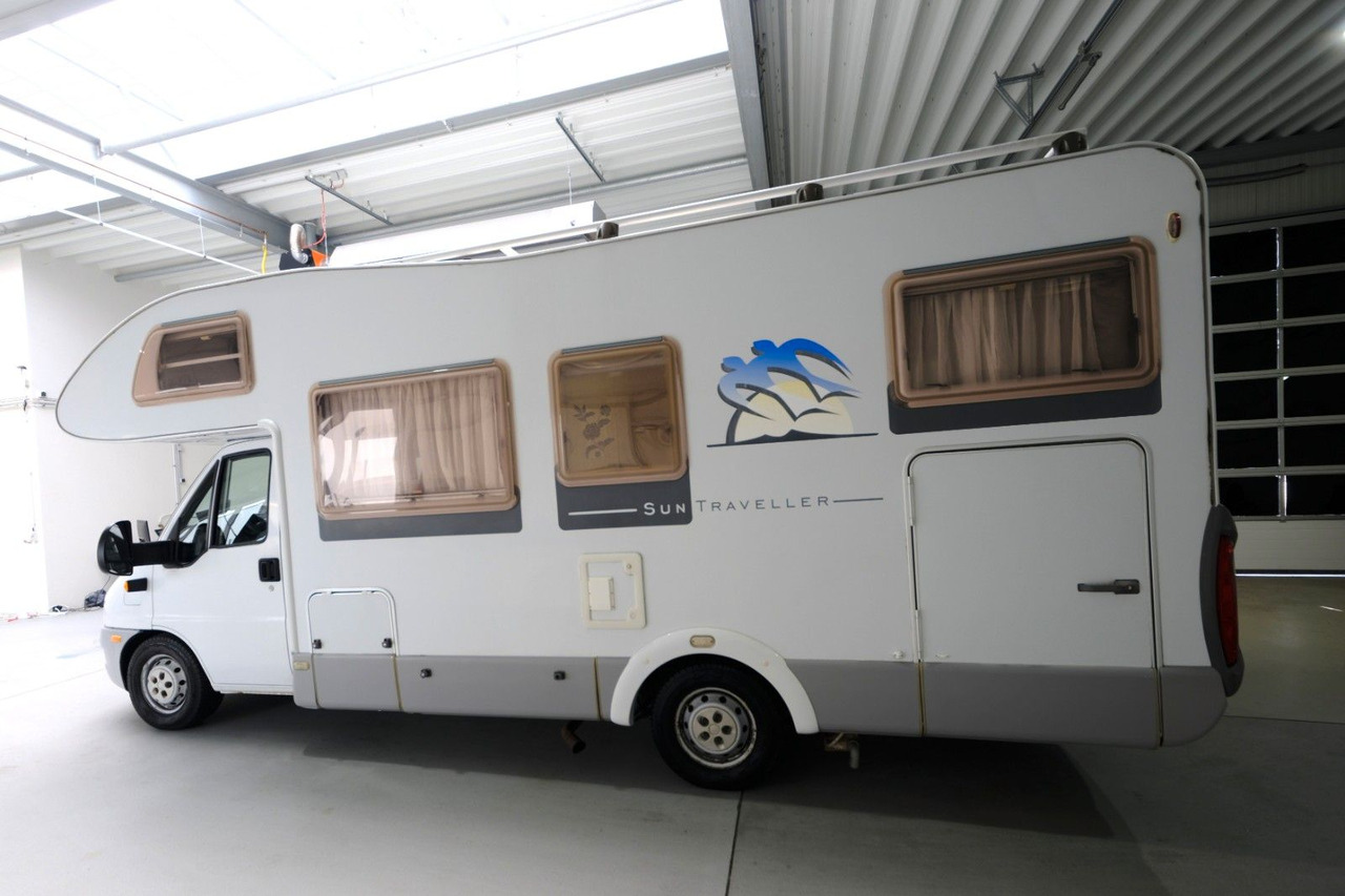 Knaus Sun Traveller 658 LG/Festbett/ DPF Grün/Garage - Альковный автодом: фото 3 Knaus Sun Traveller 658 LG/Festbett/ DPF Grün/Garage - Альковный автодом: фото 3