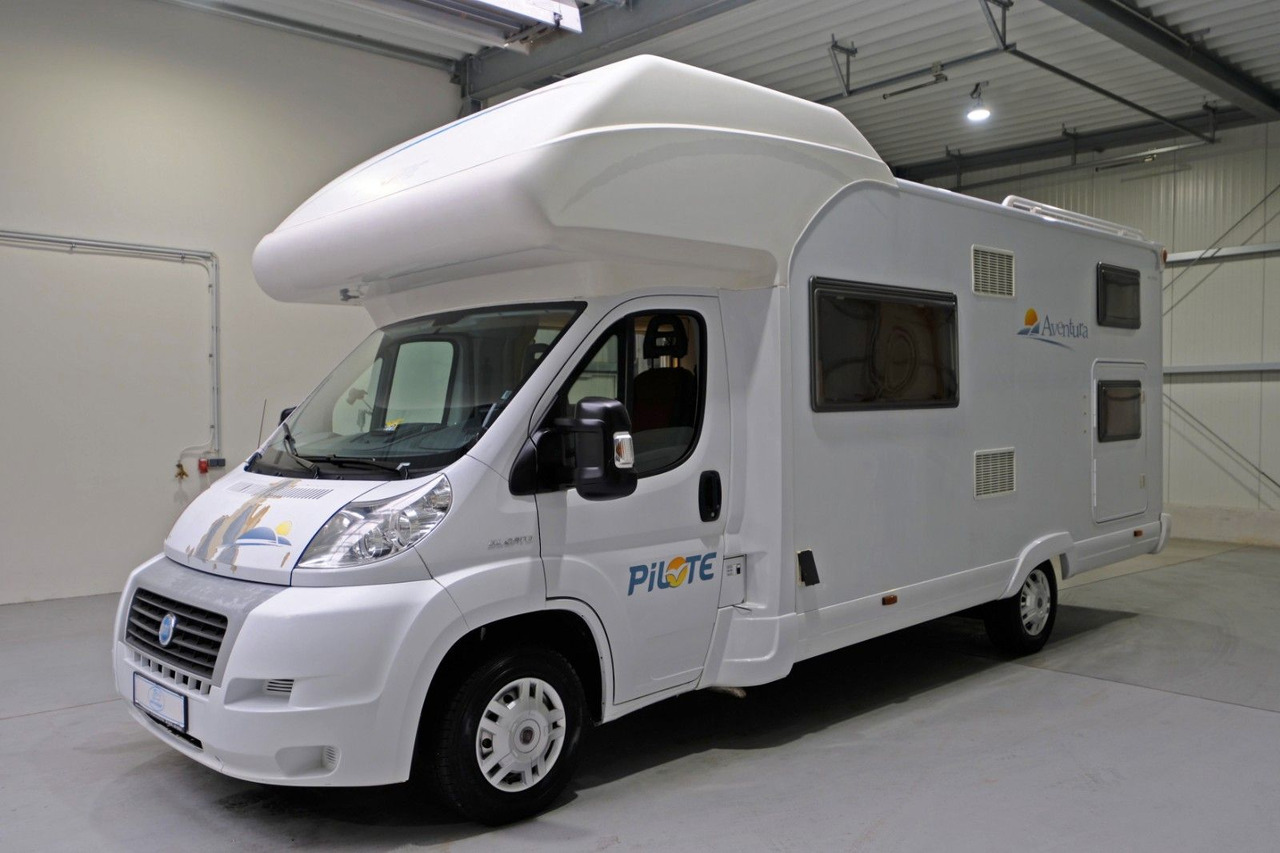 Pilote Aventura A 710/Etagenbetten/Klima/Markise/Finanz - Альковный автодом: фото 2 Pilote Aventura A 710/Etagenbetten/Klima/Markise/Finanz - Альковный автодом: фото 2