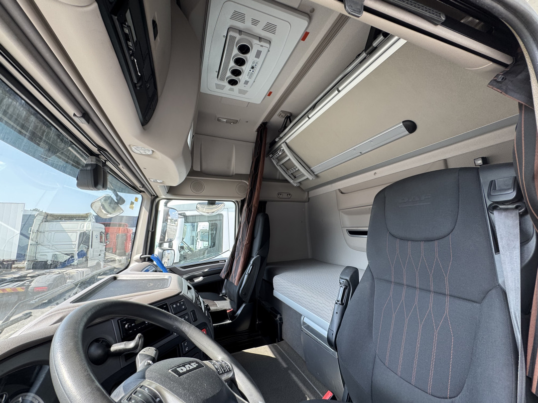 DAF XF 530 Super Space Cab - Тягач: фото 5 DAF XF 530 Super Space Cab - Тягач: фото 5