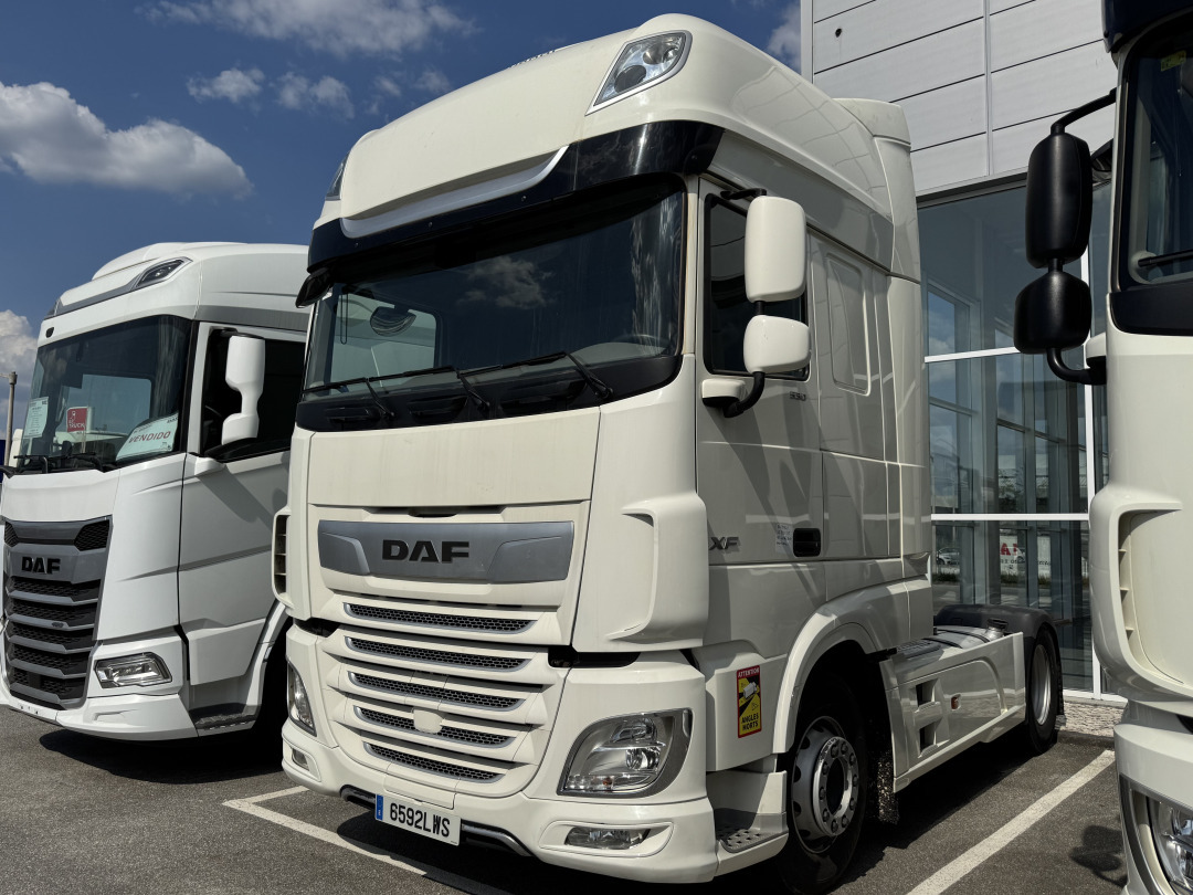 DAF XF 530 Super Space Cab - Тягач: фото 2 DAF XF 530 Super Space Cab - Тягач: фото 2