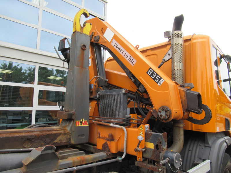 Scania P 320 B 6x2*4 + HMF 835 + HYVA Haakarm - Крюковой мультилифт, Автоманипулятор: фото 5 Scania P 320 B 6x2*4 + HMF 835 + HYVA Haakarm - Крюковой мультилифт, Автоманипулятор: фото 5