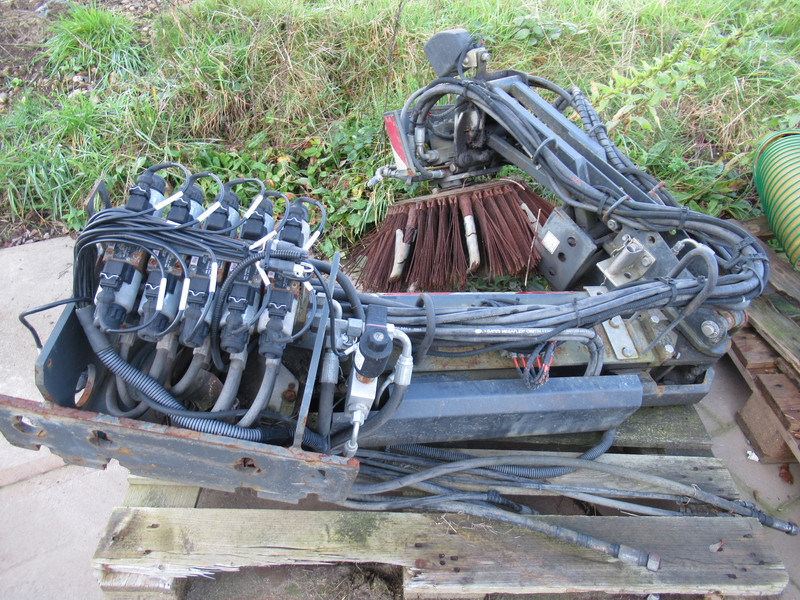 Schmidt CleanGo 3e Borstel arm - Подметально-уборочная машина: фото 2 Schmidt CleanGo 3e Borstel arm - Подметально-уборочная машина: фото 2