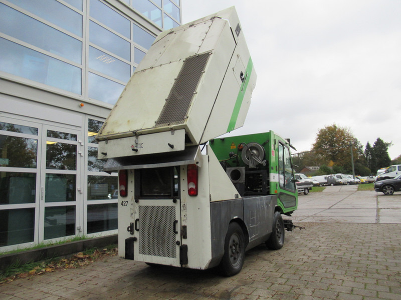 Подметально-уборочная машина TENNANT HMF 214 Veegmachine, DEFECT / FOR PARTS: фото 5